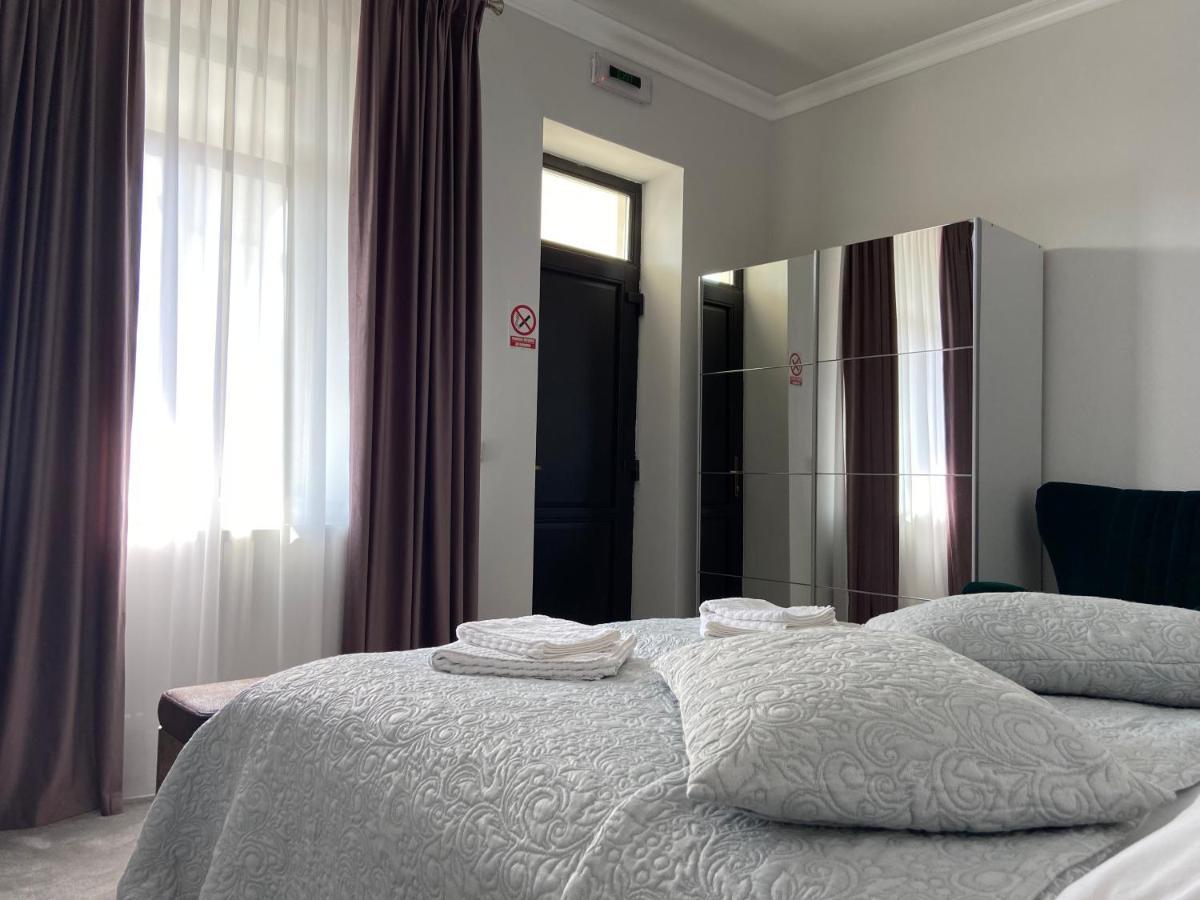 Maisonette Apartments Cîmpulung Kültér fotó