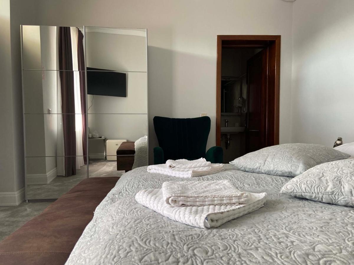 Maisonette Apartments Cîmpulung Kültér fotó