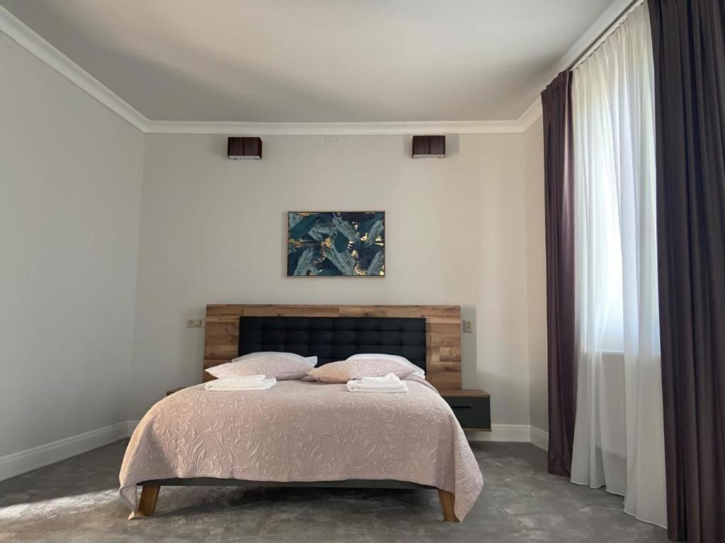 Maisonette Apartments Cîmpulung Kültér fotó