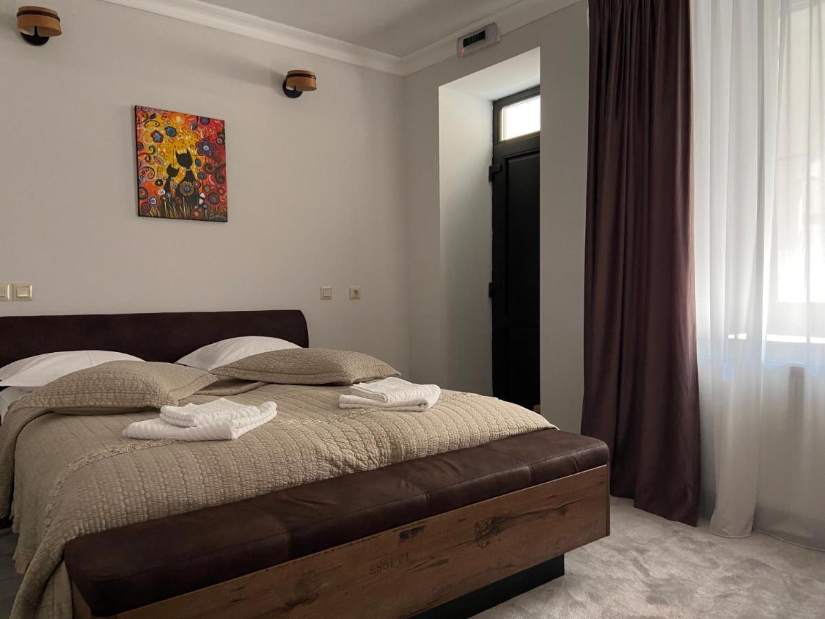 Maisonette Apartments Cîmpulung Kültér fotó