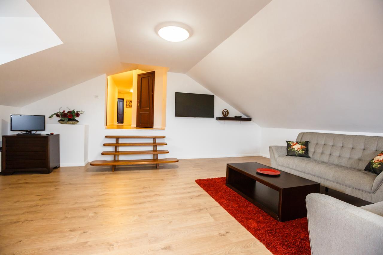 Maisonette Apartments Cîmpulung Kültér fotó