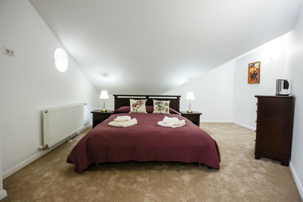 Maisonette Apartments Cîmpulung Kültér fotó